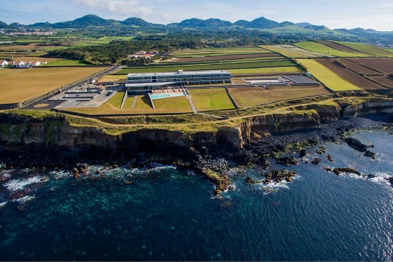 Pedras Do Mar Resort & Spa Fenais da Luz Exterior photo Aerial view of the hotel